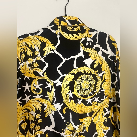 NEW Authentic Versace STUNNING blouse 🎉👏🏼100%SILK - Picture 17 of 17